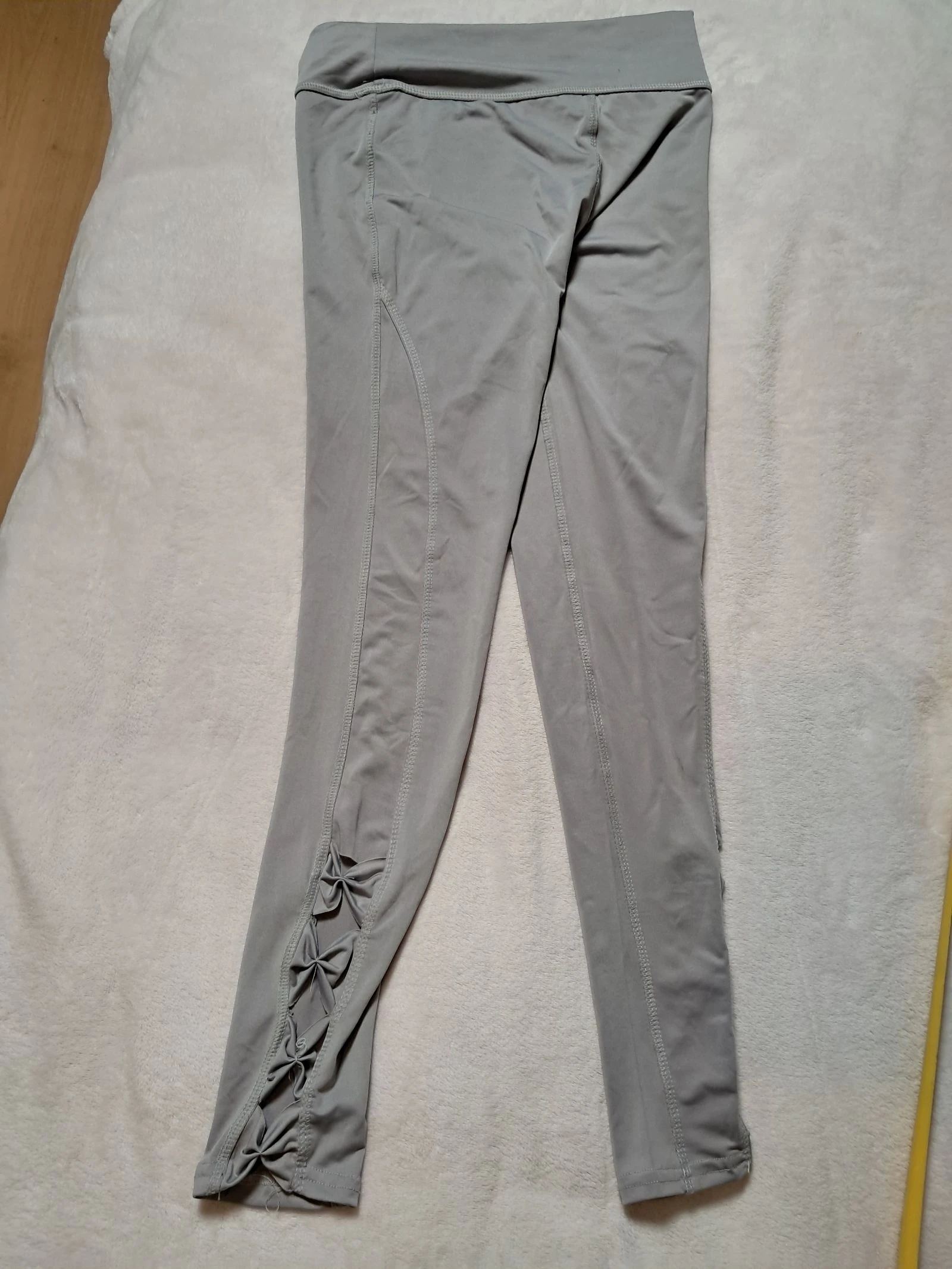 Leggings with small bows. Size S/M – photo 2
